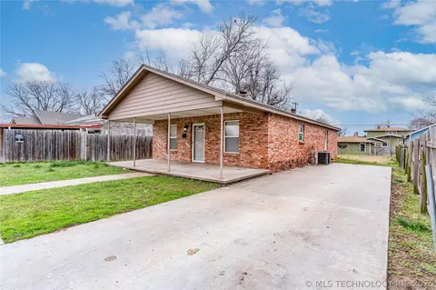 Other - 915 E Oak St, Cushing, OK 74023 photo 1 of 8