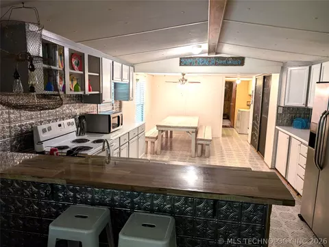 105 Circle Dr, Eufaula, OK 74432 photo 6