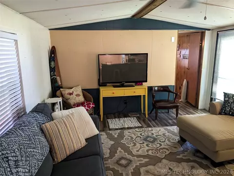 105 Circle Dr, Eufaula, OK 74432 photo 5