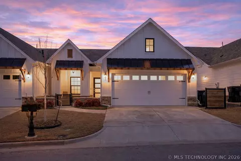 1905 W Huntsville Pl, Broken Arrow, OK 74011