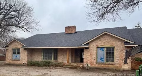 531 Sunset Dr SW, Ardmore, OK 73401