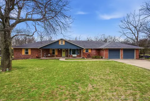 18818 E Bridgewater Pl, Owasso, OK 74055