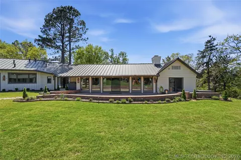 Exterior - 3215 E 65th St, Tulsa, OK 74136 photo 5 of 19