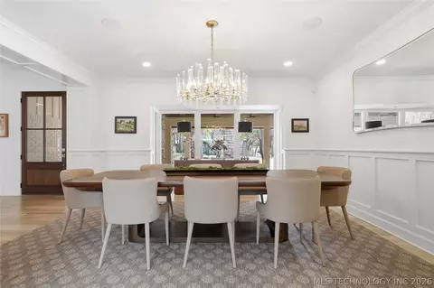 Dining - 3215 E 65th St, Tulsa, OK 74136 photo 4 of 5