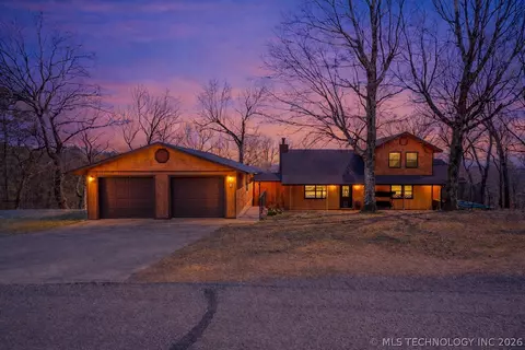 1455 Flint Ridge Dr, Kansas, OK 74347