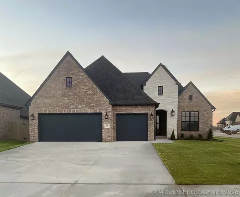668 E 148th Pl S, Glenpool, OK 74033