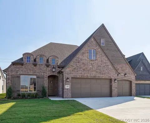 2705 W Twin Oaks St, Broken Arrow, OK 74012
