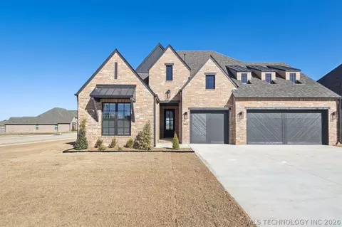 Exterior - 663 E 148th Pl S, Glenpool, OK 74033 photo 4 of 11