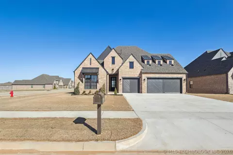 Exterior - 663 E 148th Pl S, Glenpool, OK 74033 photo 3 of 11