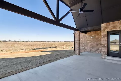 Exterior - 663 E 148th Pl S, Glenpool, OK 74033 photo 8 of 11