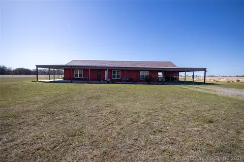 8251 SE Woodlawn Rd, Lawton, OK 73501