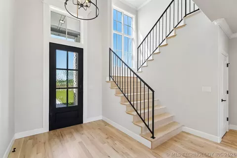 Entry Way - 31411 E Two Socks Dr, Broken Arrow, OK 74014 photo 2 of 5