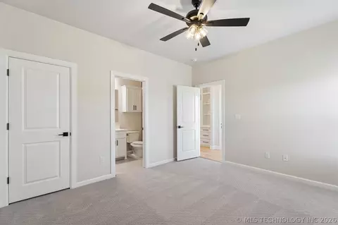 Bedroom - 31411 E Two Socks Dr, Broken Arrow, OK 74014 photo 4 of 11