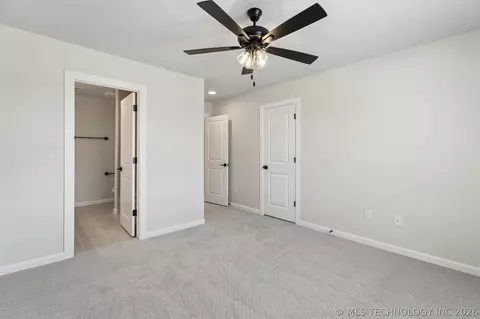 Bedroom - 31411 E Two Socks Dr, Broken Arrow, OK 74014 photo 6 of 11