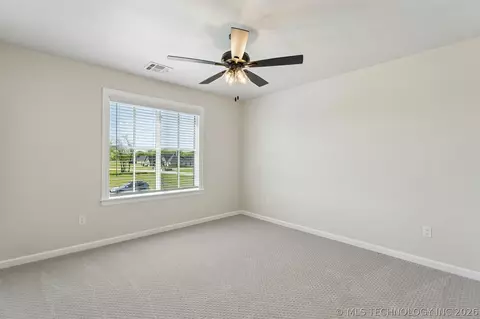 Bedroom - 31411 E Two Socks Dr, Broken Arrow, OK 74014 photo 5 of 11