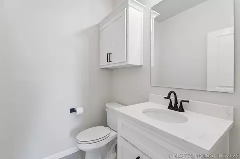 Bath - 31411 E Two Socks Dr, Broken Arrow, OK 74014 photo 1 of 13