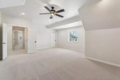 Bedroom - 31411 E Two Socks Dr, Broken Arrow, OK 74014 photo 10 of 11