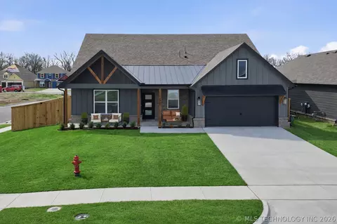 4401 W Van Buren St, Broken Arrow, OK 74011