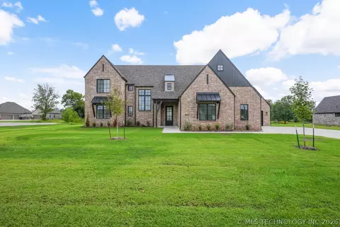 Exterior - 30601 E 63rd St S, Broken Arrow, OK 74014 photo 1 of 5