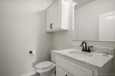 Bath - 30601 E 63rd St S, Broken Arrow, OK 74014 photo 12 of 13