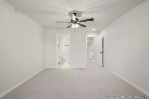 Bedroom - 30601 E 63rd St S, Broken Arrow, OK 74014 photo 8 of 12