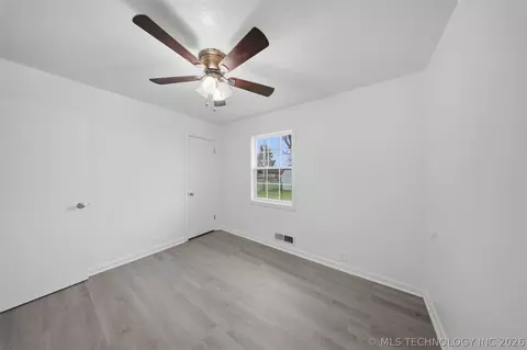 Bedroom - 1441 E Cherry St, Cushing, OK 74023 photo 8 of 8