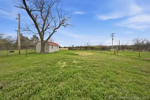 Other - 1441 E Cherry St, Cushing, OK 74023 photo 4 of 7