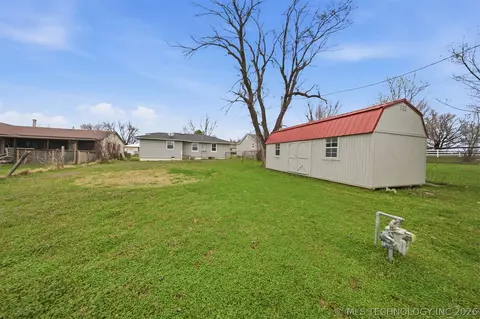 Exterior - 1441 E Cherry St, Cushing, OK 74023 photo 3 of 3