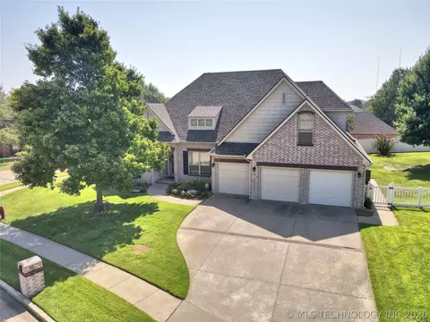 7529 E Galveston St, Broken Arrow, OK 74014