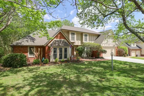 5511 E 73rd St, Tulsa, OK 74136