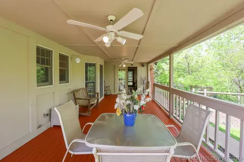 Exterior - 5511 E 73rd St, Tulsa, OK 74136 photo 5 of 9