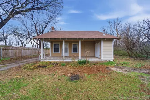 1313 E 66th Pl, Tulsa, OK 74136