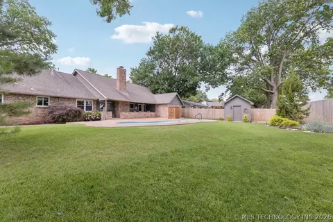 Exterior - 2995 E 56th Pl S, Tulsa, OK 74105 photo 6 of 7