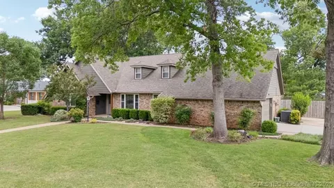 Exterior - 2995 E 56th Pl S, Tulsa, OK 74105 photo 2 of 7