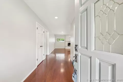 Entry Way - 2995 E 56th Pl S, Tulsa, OK 74105 photo 1 of 1