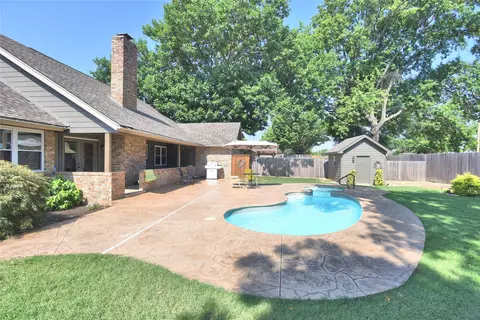 Exterior - 2995 E 56th Pl S, Tulsa, OK 74105 photo 11 of 12