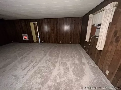 Living - 242 E Williams St, Byars, OK 74831 photo 1 of 3