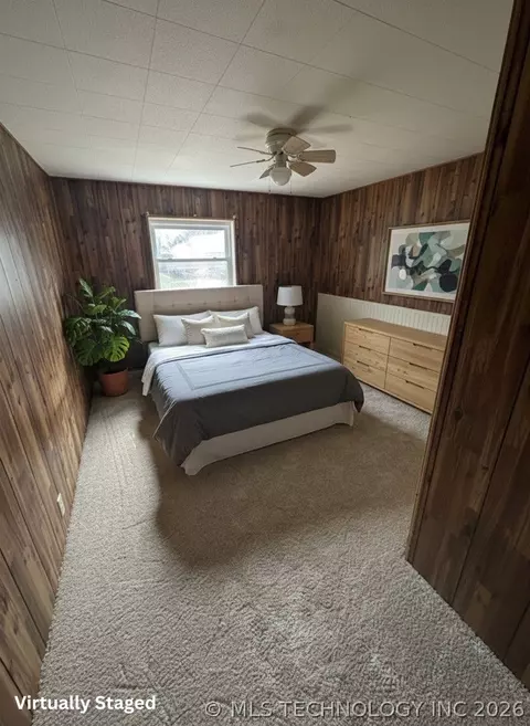 Bedroom - 242 E Williams St, Byars, OK 74831 photo 8 of 10