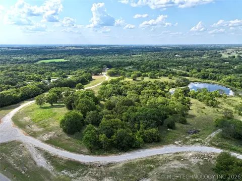042 E Buffalo Springs Ct, Sulphur, OK 73086