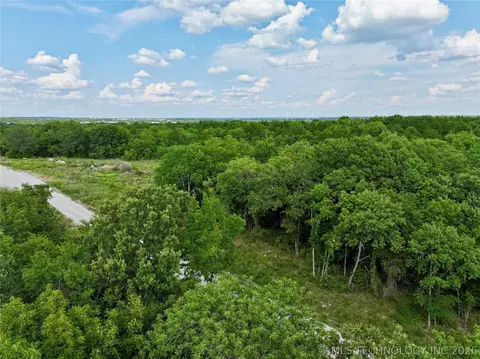 033 E Buffalo Springs Ct, Sulphur, OK 73086