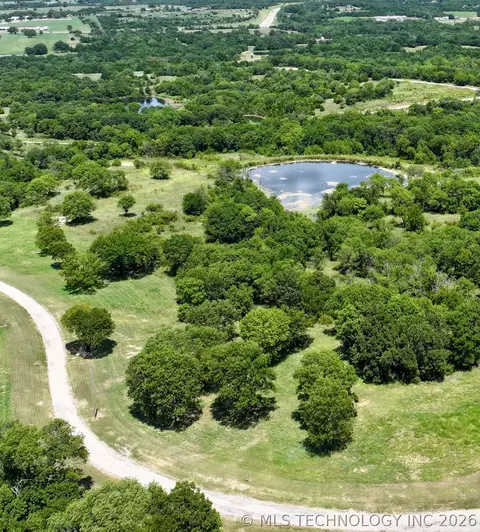 002 W Buffalo Springs Ct, Sulphur, OK 73086