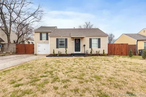 5911 E Reading St, Tulsa, OK 74115