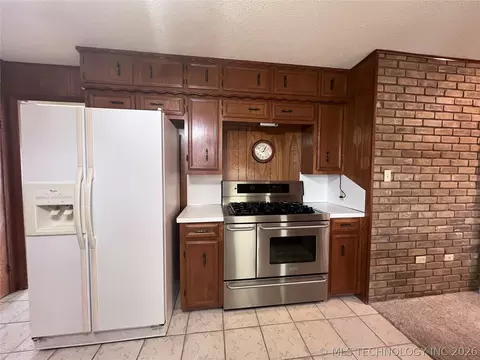Kitchen - 308 E Main, Bokchito, OK 74726 photo 2 of 3
