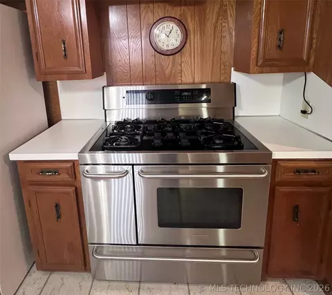 Kitchen - 308 E Main, Bokchito, OK 74726 photo 3 of 3
