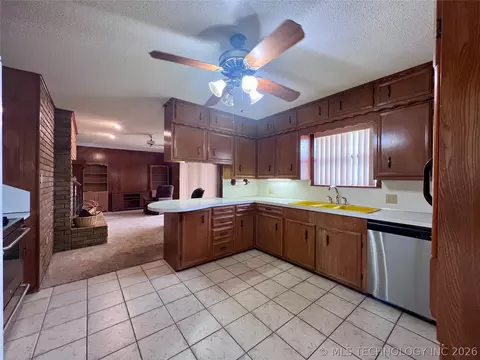 Kitchen - 308 E Main, Bokchito, OK 74726 photo 1 of 3
