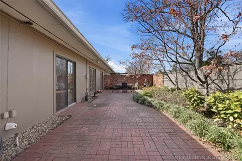 2133 E 60th Place L5, Tulsa, OK 74105 photo 40