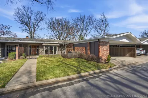 2133 E 60th Place L5, Tulsa, OK 74105 photo 3