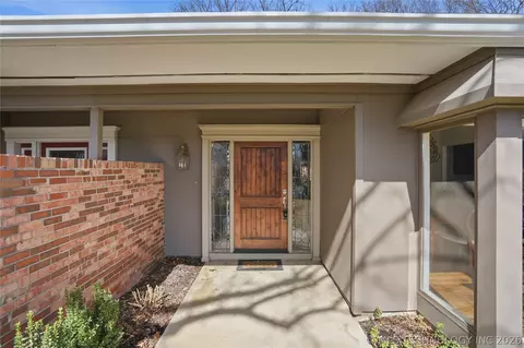 2133 E 60th Place L5, Tulsa, OK 74105 photo 6