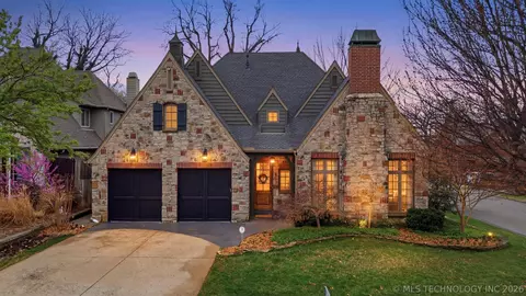 1202 E 28th St, Tulsa, OK 74114