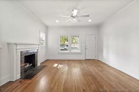 Living - 2617 E 10th St, Tulsa, OK 74104 photo 2 of 3